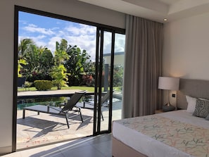 4 bedrooms, in-room safe, desk, iron/ironing board