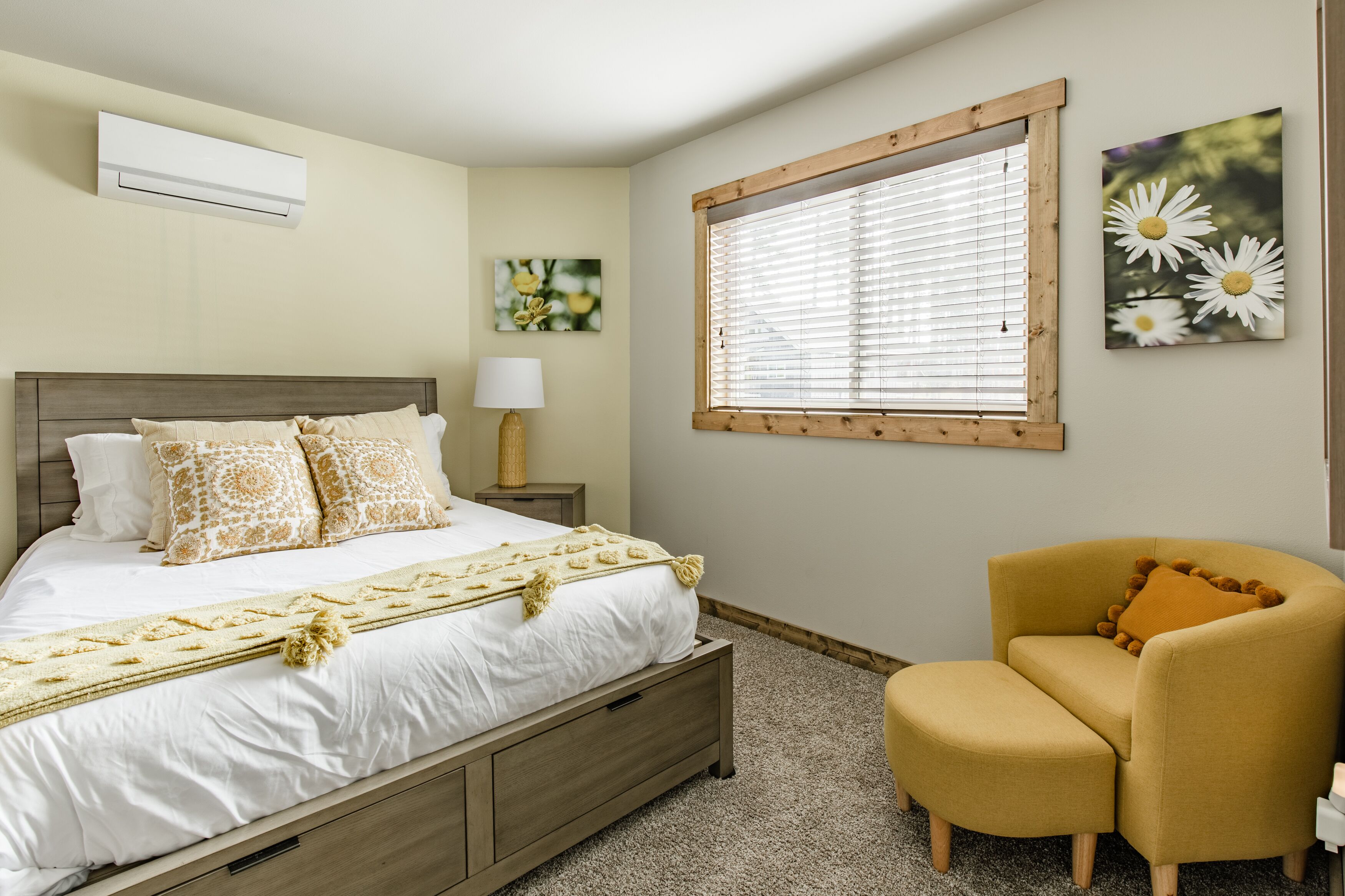 3 bedrooms, iron/ironing board, travel cot, free WiFi