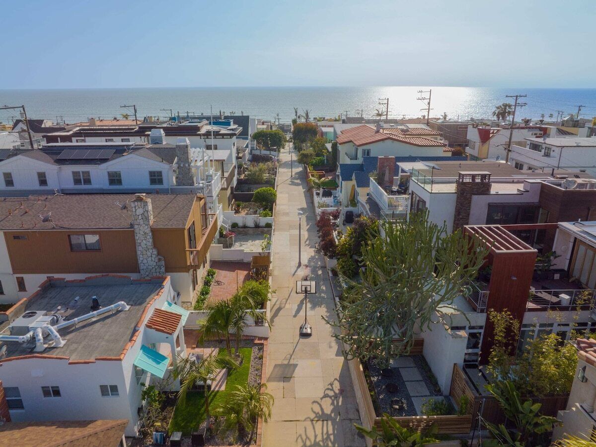 Sea View, Flower Garden, A/c, W/d, Renovated