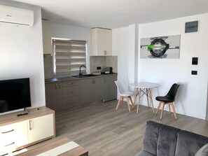 TV - Big Modern Apart North Timisoara -PNM Residence D8 (Dumbrăvița)