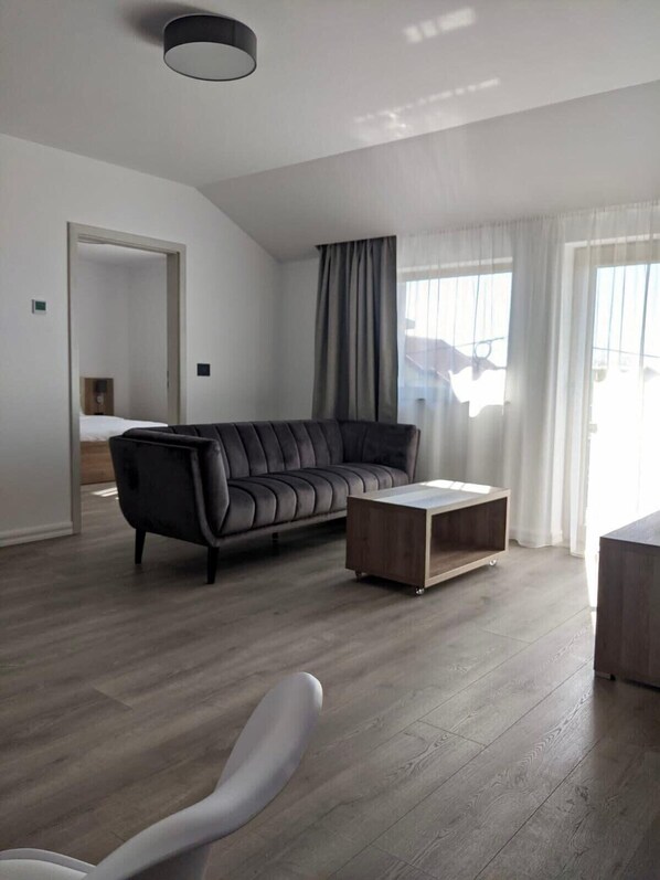 TV - Big Modern Apart North Timisoara -PNM Residence D8 (Dumbrăvița)