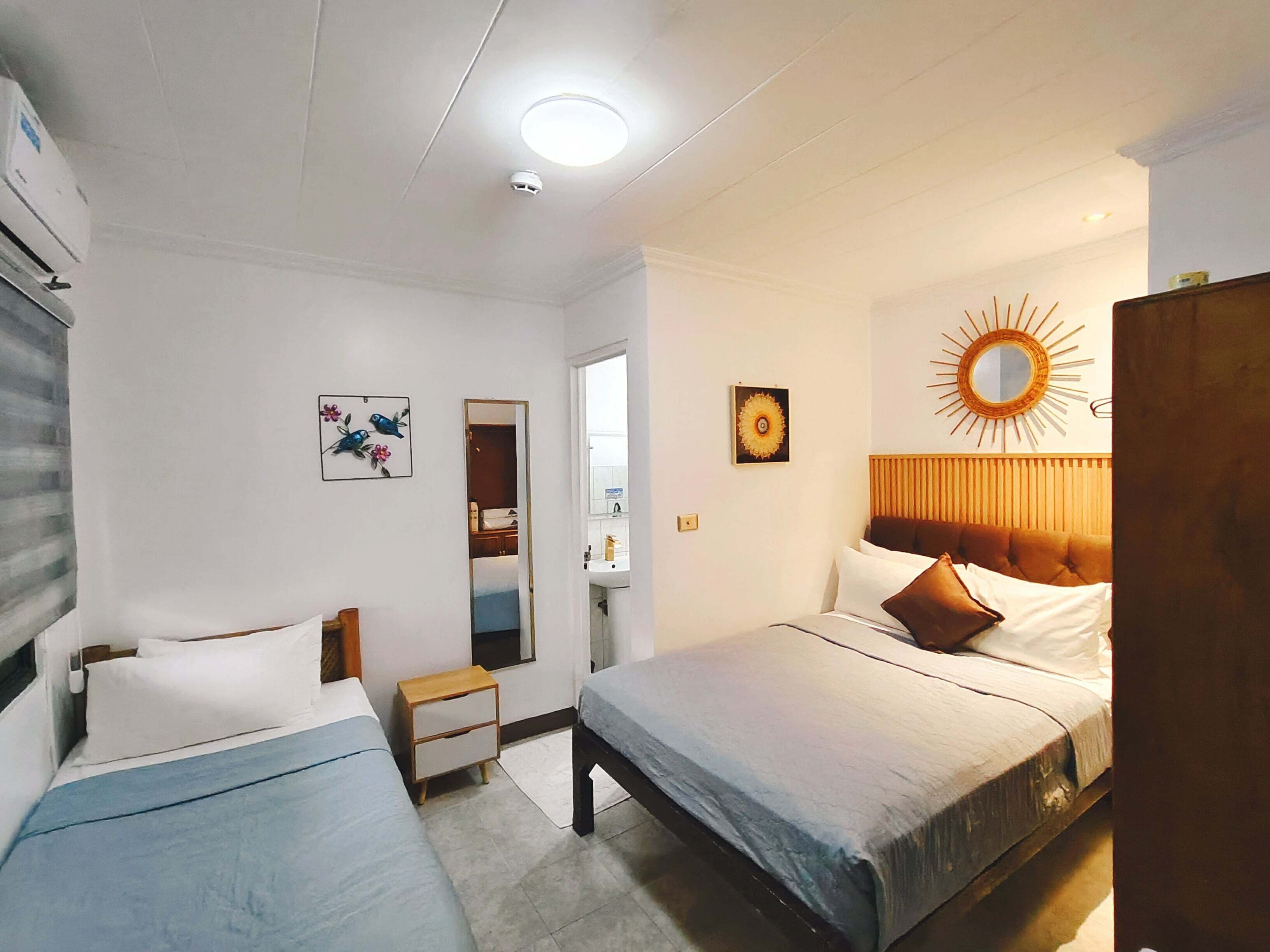 Literie de qualité supérieure, coffres-forts dans les chambres