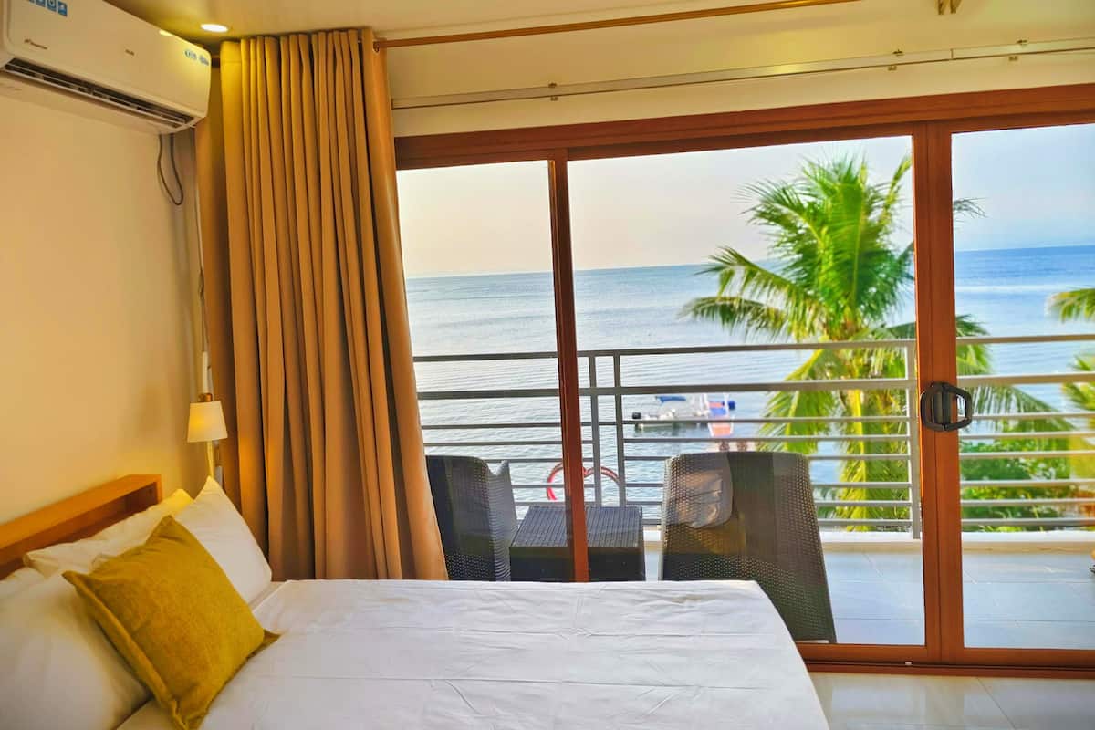 Roupas de cama premium, cofres nos quartos, individualmente decorados