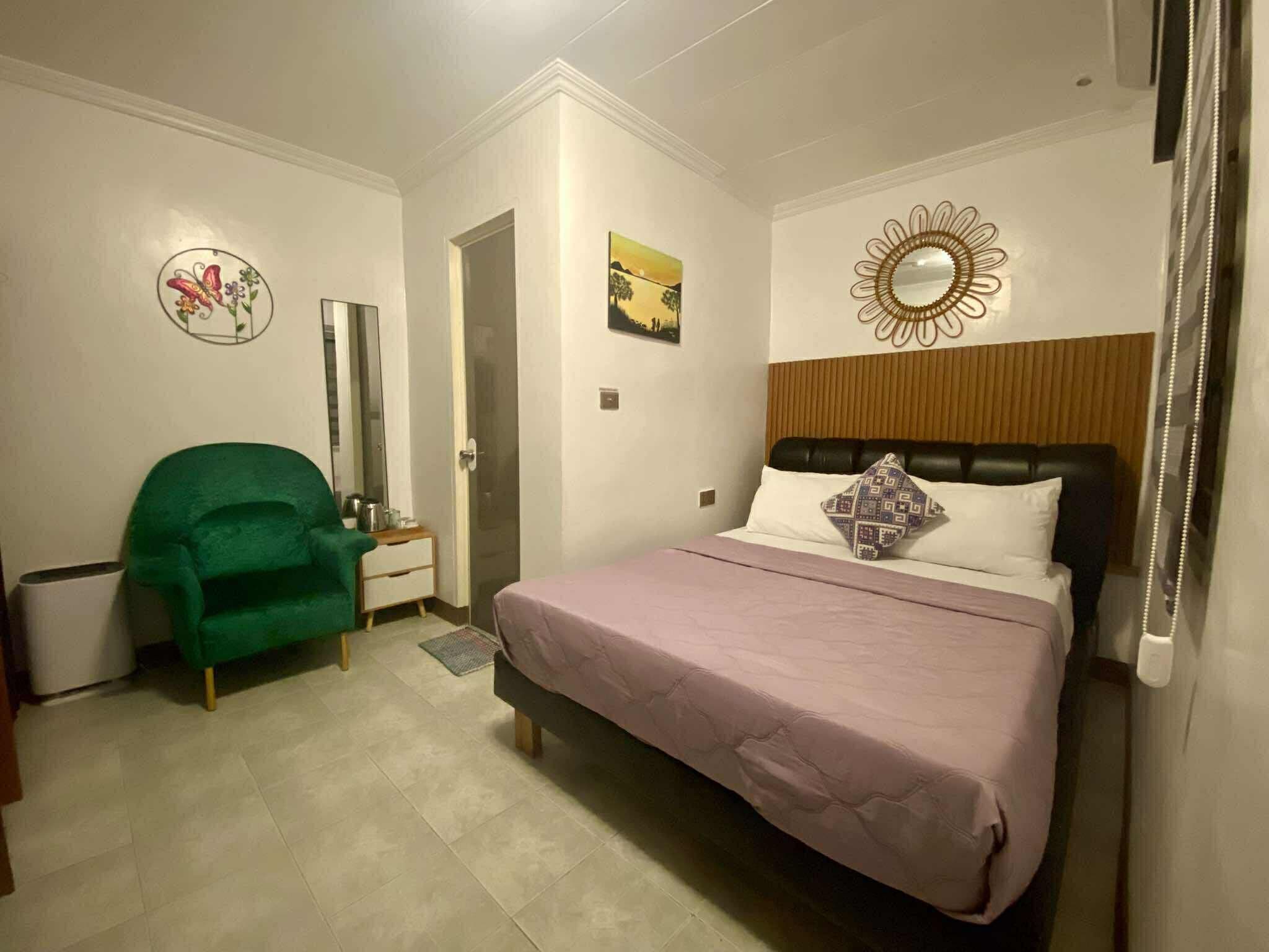 Literie de qualité supérieure, coffres-forts dans les chambres