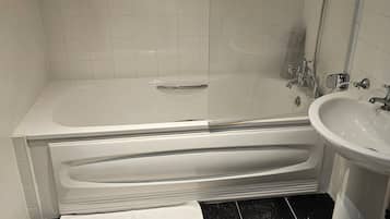 Chambre Double Deluxe | Salle de bain