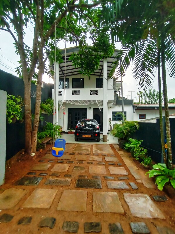 Exterior - Araliya Resiance with a Free Scooter (Galle)