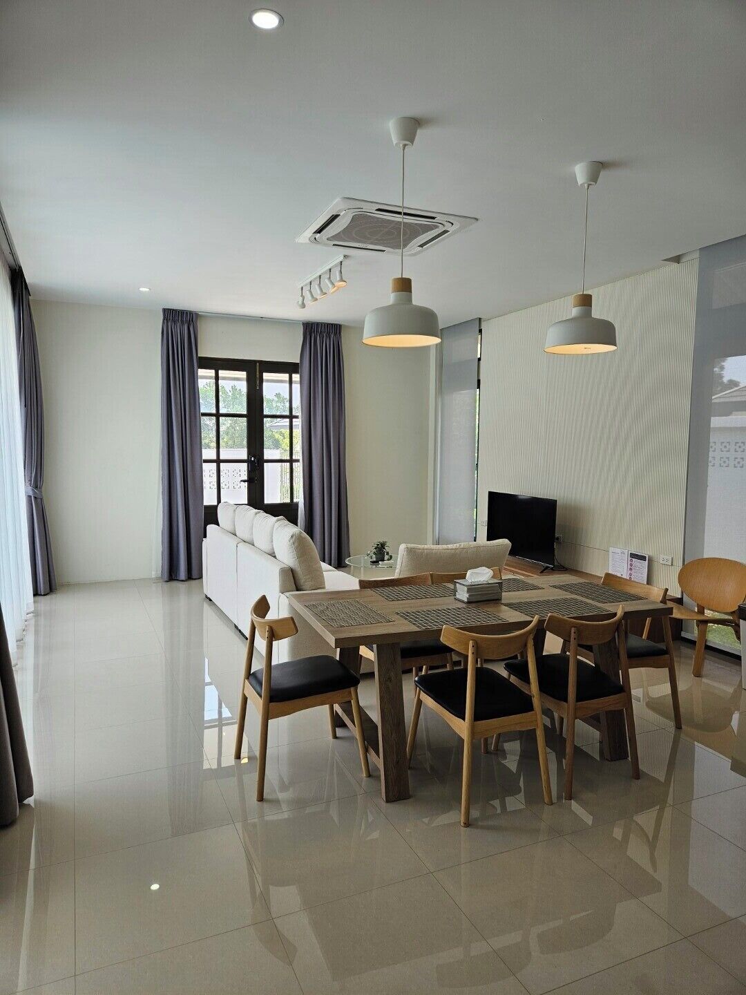 Villa 3 BR Private Pool - C1 | 客廳 | 智能電視