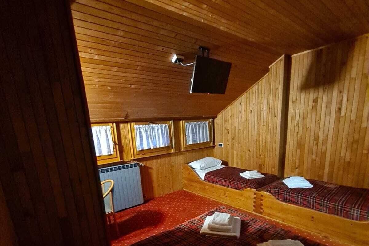 Comfort Quadruple Room | Premium bedding, down duvets, pillow-top beds, in-room safe