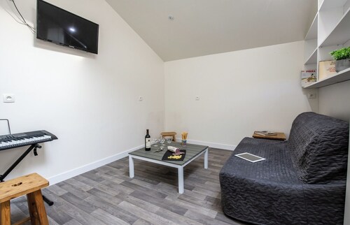 3 BR Elegant | Parking and A/C | Allevard-les-Bains