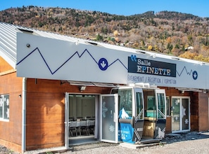 Luokittelematon kuva, 2 kautta 7, painike