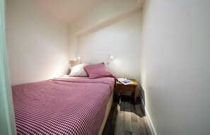 Luokittelematon kuva, 5 kautta 7, painike