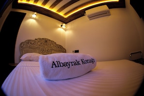 Standard-huone | Minibaari, ilmainen Wi-Fi, vuodevaatteet