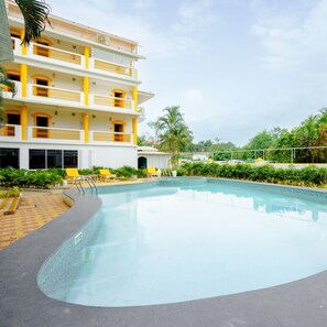 Indoor pool - Bloom Boutique Baga (Arpora)