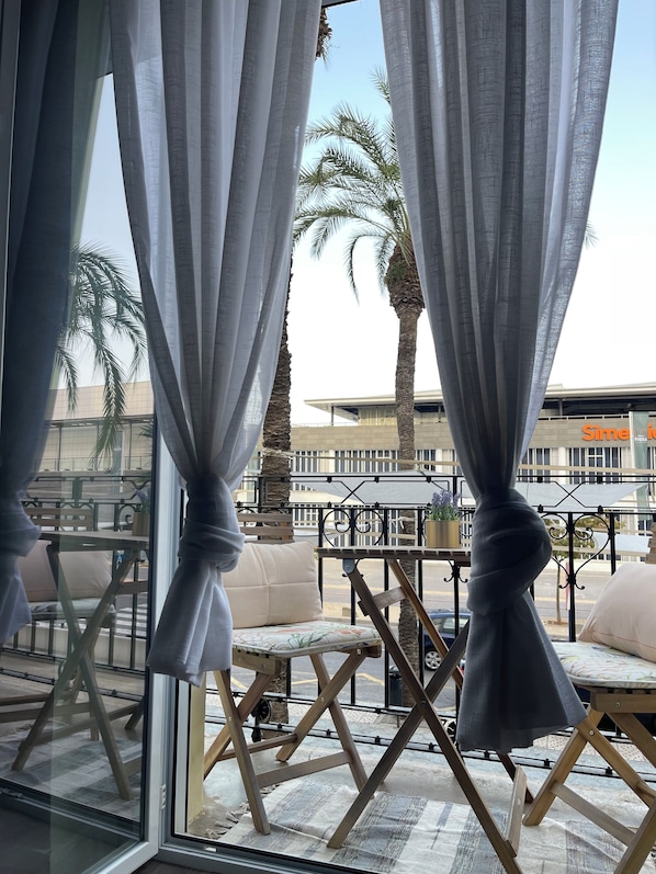 Interior - Spacious Private Apartment BuenaVista with Rooftop in Grao - Centrally Located (El Grao de Castellón)