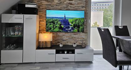 Exklusives und helles Dachgeschoss-Apartment im Zentrum