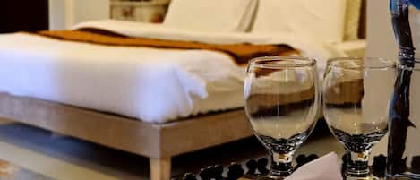 Chambre Double Deluxe | Chambres insonorisées, fer et planche à repasser, Wi-Fi gratuit