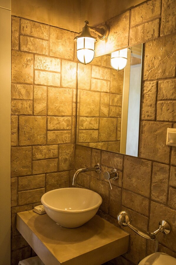 Bathroom - Stavlos Cottage (Lefkada)