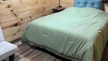 2 Schlafzimmer, Schreibtisch, kostenloses WLAN, Bettwäsche