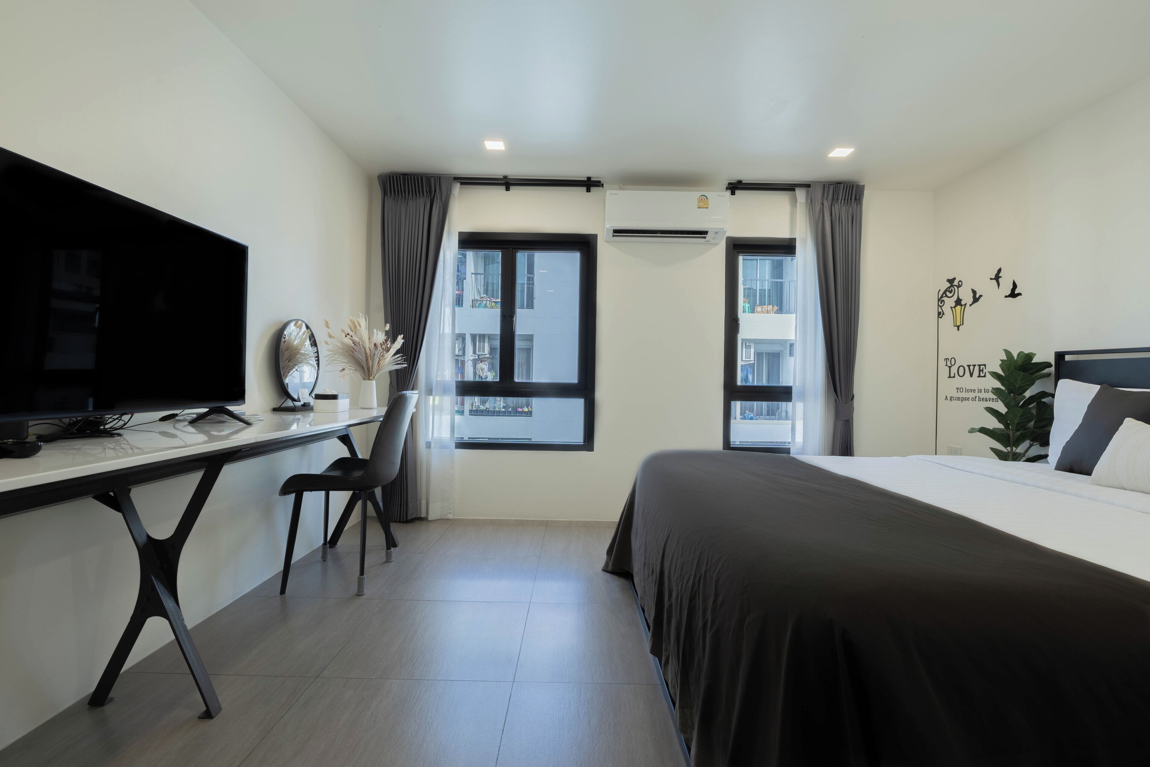 Photo - NORN Riverside Bangkok Hotel - นอนริมน้ำ