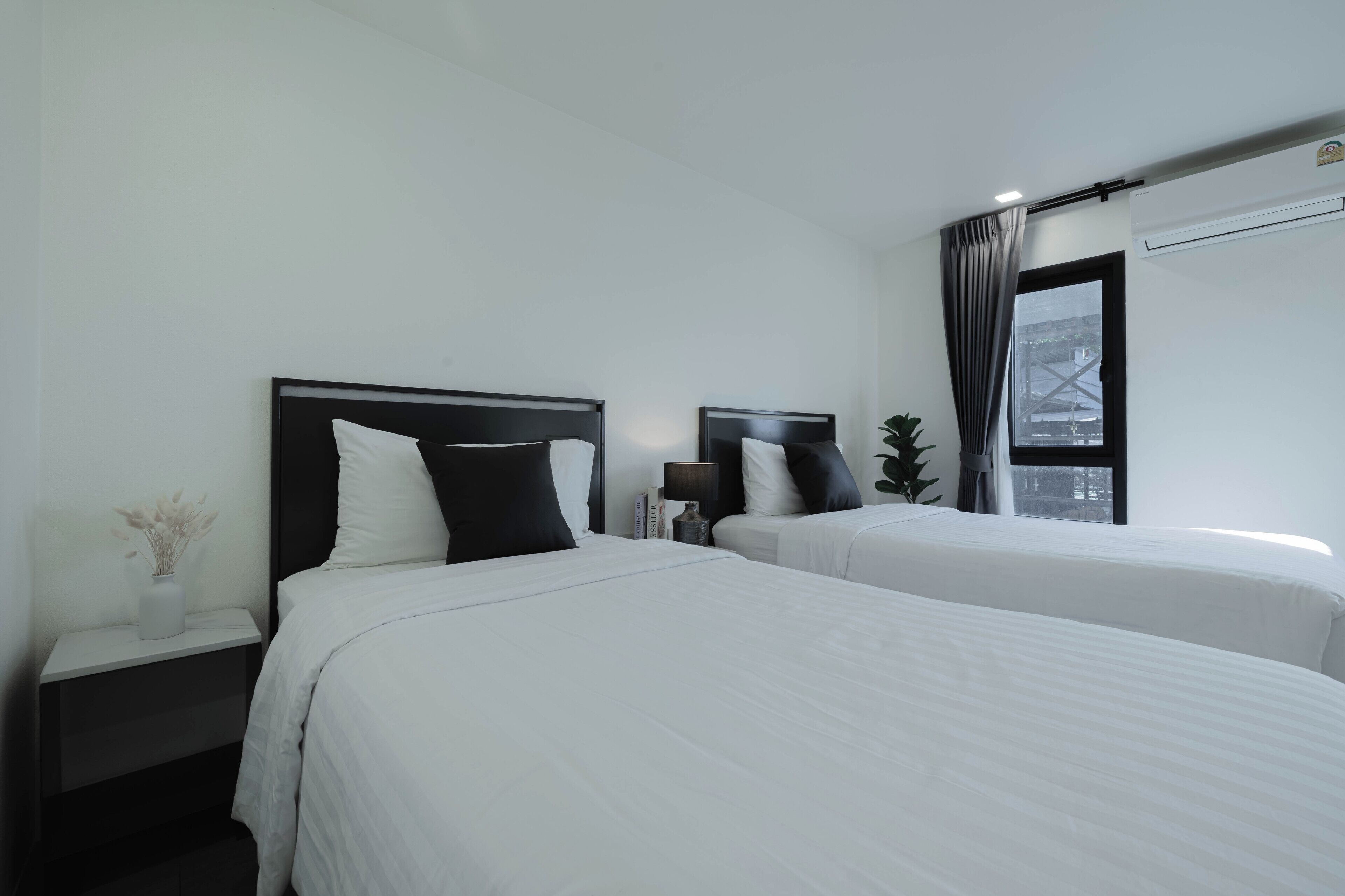 Photo - NORN Riverside Bangkok Hotel - นอนริมน้ำ