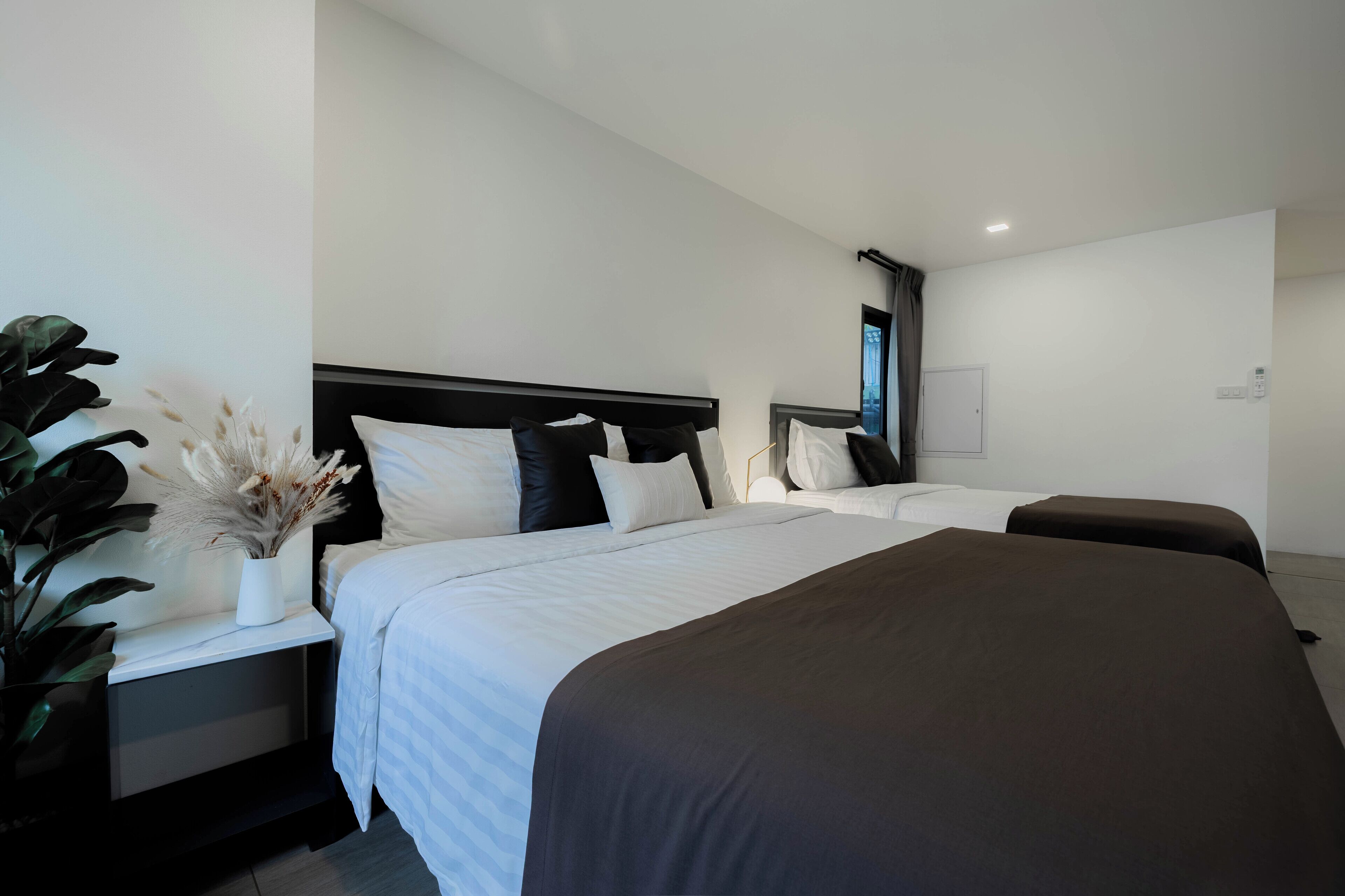 Photo - NORN Riverside Bangkok Hotel - นอนริมน้ำ