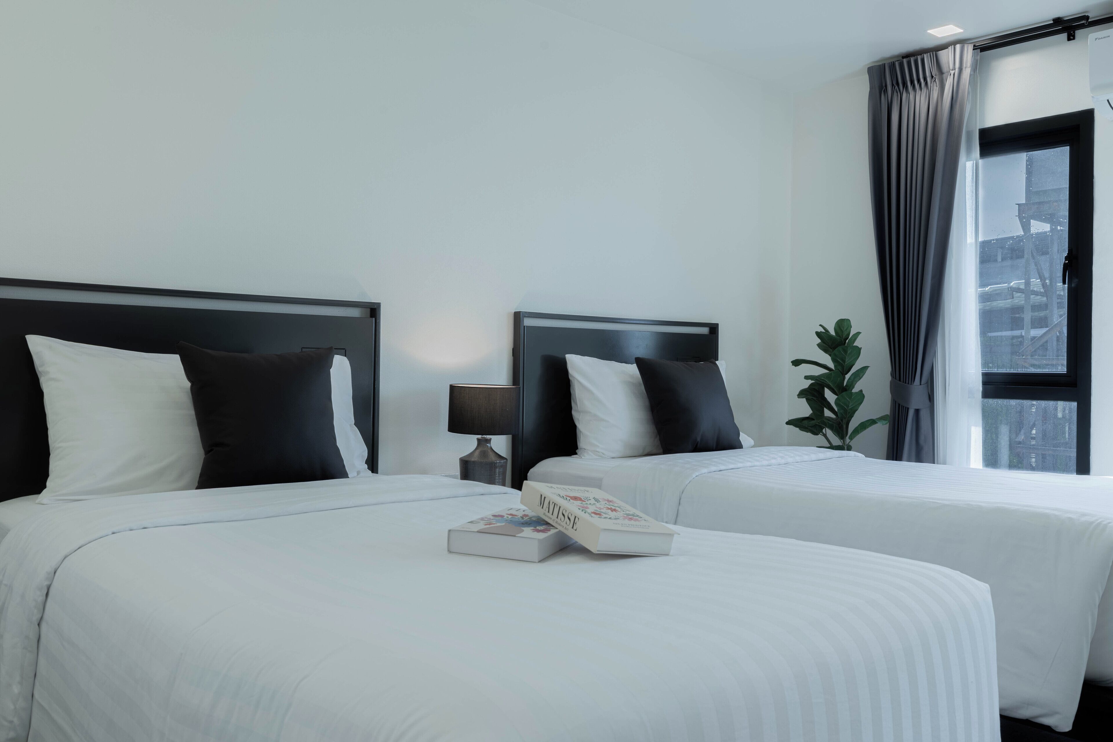 Photo - NORN Riverside Bangkok Hotel - นอนริมน้ำ