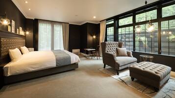 In-room safe, free WiFi, bed sheets