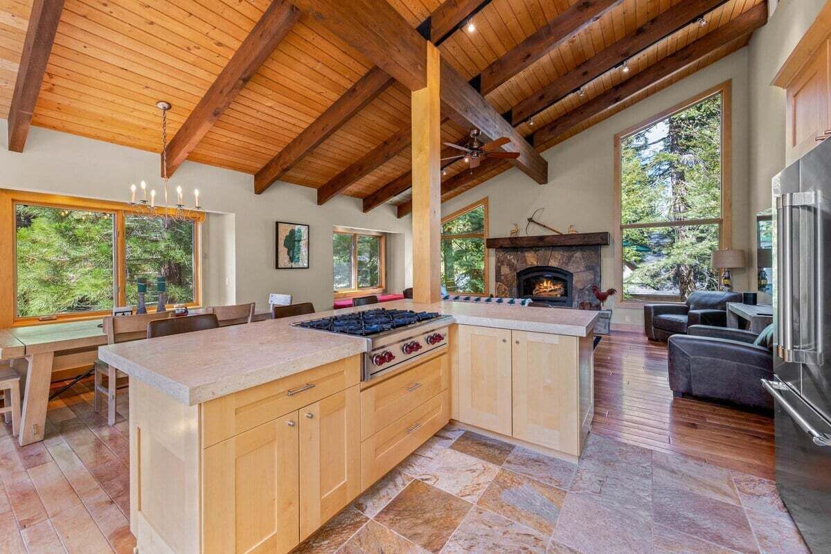 冰箱、微波炉、烤箱、炉灶