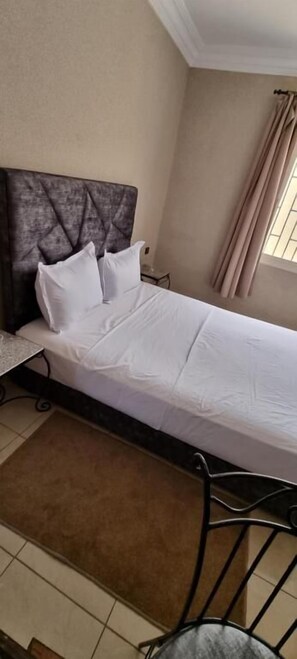 1 Schlafzimmer, Verdunkelungsvorhänge, Bügeleisen/Bügelbrett