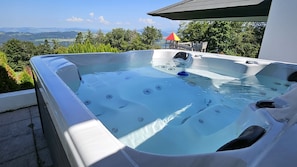 Idromassaggio all'aperto