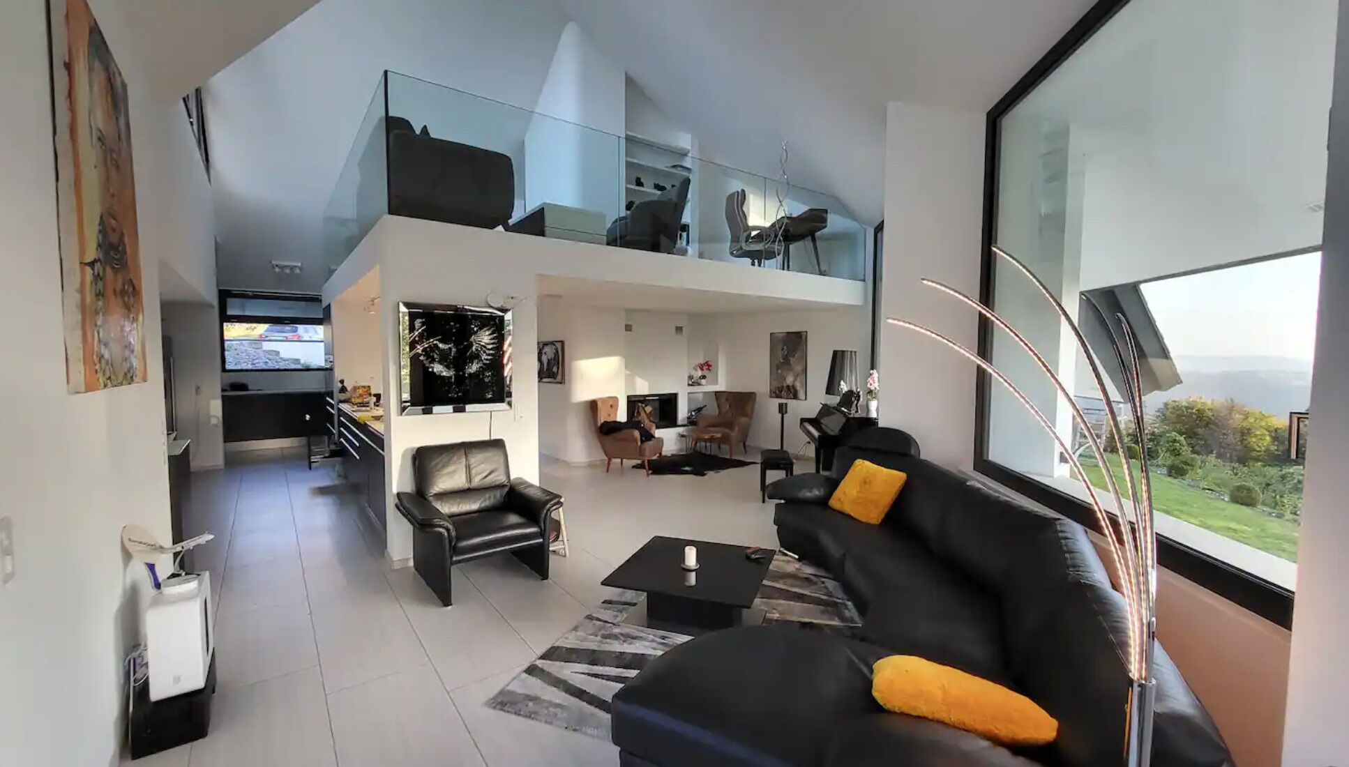 Smart TV, fireplace, video games, ping pong