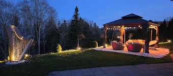 Hilltop Luxury Villa with Minigolf, Indoor Pool, Wellness & Spa