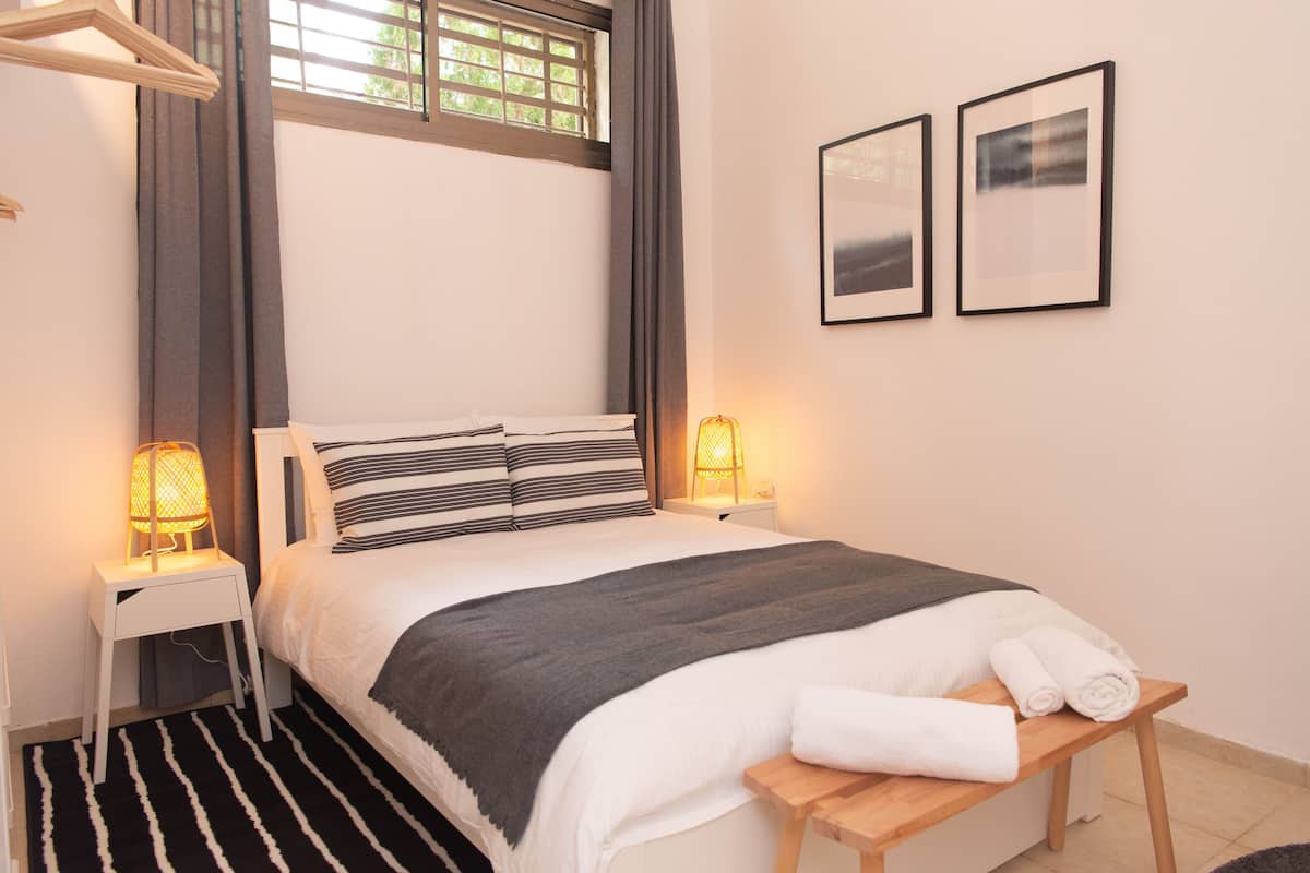 City Loft, 1 Double Bed with Sofa bed | 1 bedroom, individually decorated, individually furnished, desk