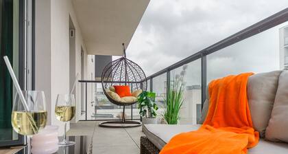 Lumina stylish 3-room apart with balcony