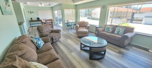 House, 3 Bedrooms | Living area