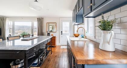 Charming 2-bedroom Country Cottage with Hot Tub