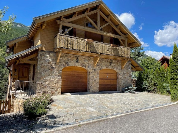 Exterior - Chalet Recent Tout Confort A 1,5 kms des Remontées de Chantemerle (Saint-Chaffrey)