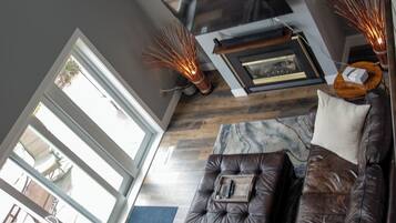 智能电视、壁炉