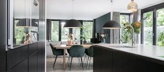 Captivating 6-bed House in Amsterdam