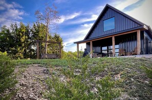 Exterior - Cabin with Lake & Mountain Views! Lake access! Pigeon Forge, Gatlinburg! (Sevierville)