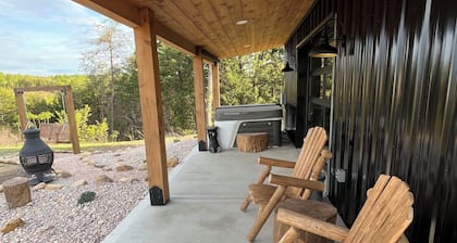 Cabin with Lake & Mountain Views! Lake access! Pigeon Forge, Gatlinburg!