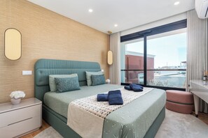 2 chambres, fer et planche à repasser, Wi-Fi gratuit, draps fournis