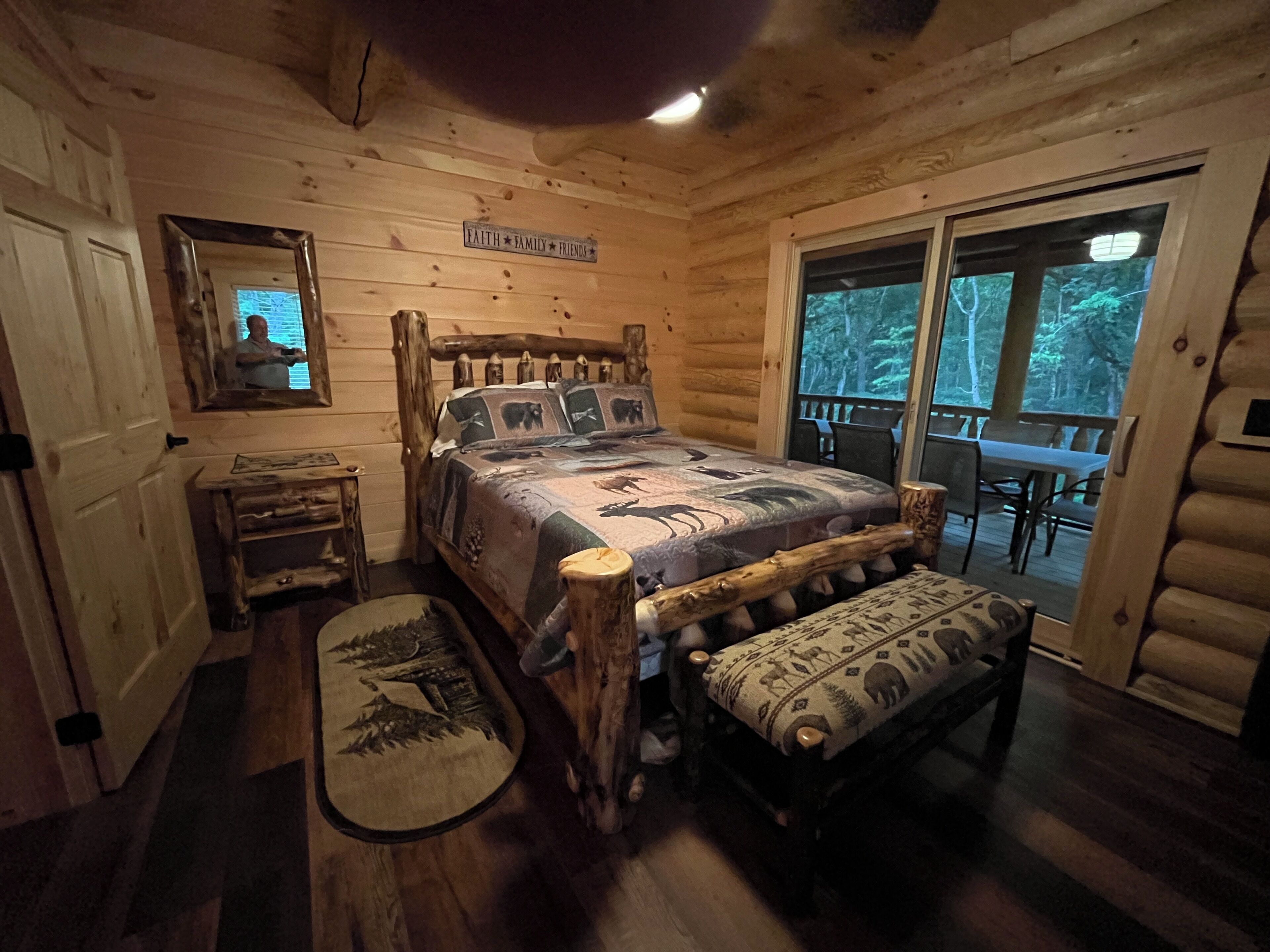 4 chambres, bureau, Wi-Fi gratuit, draps fournis