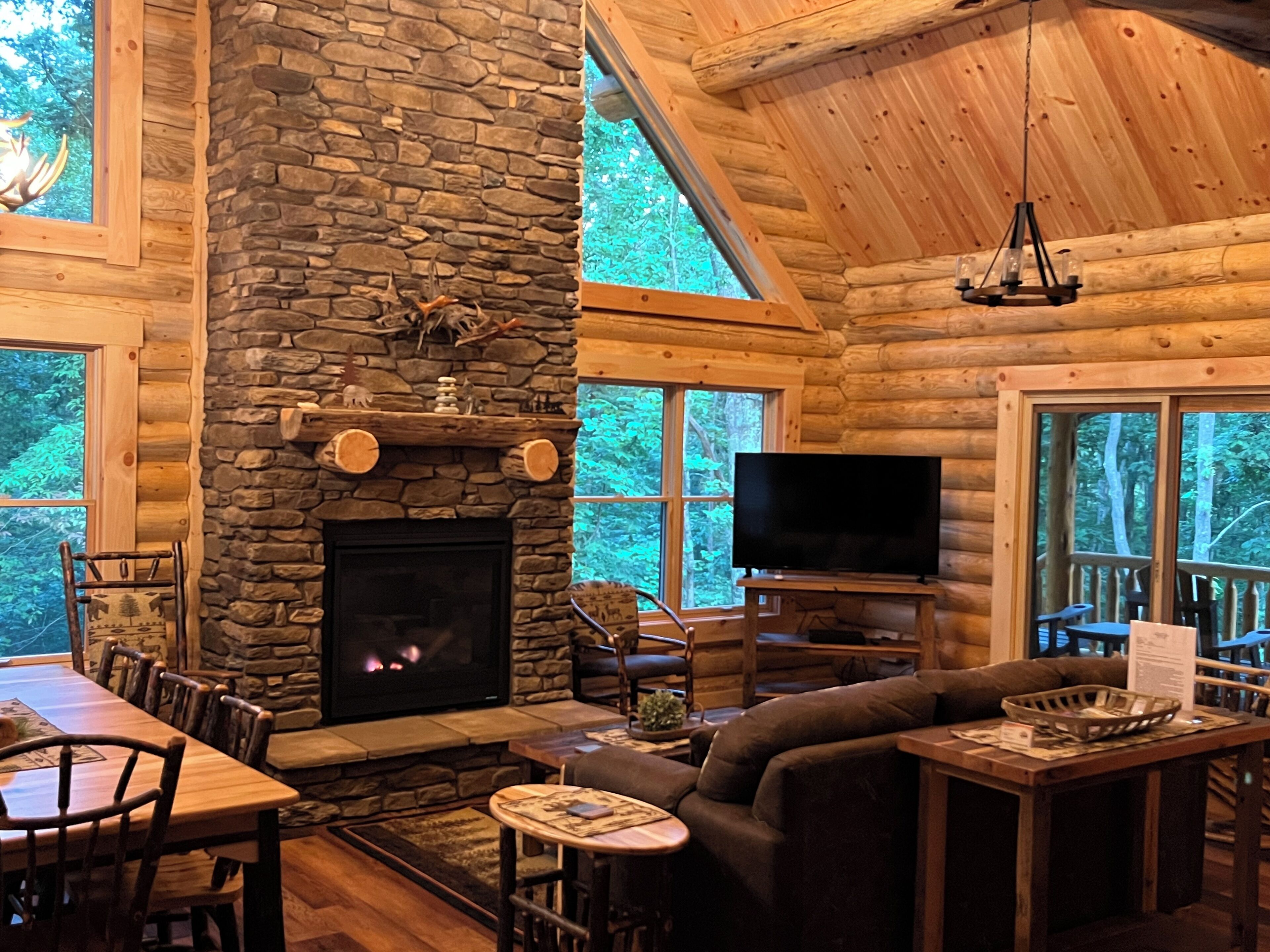 Smart TV, fireplace, video games