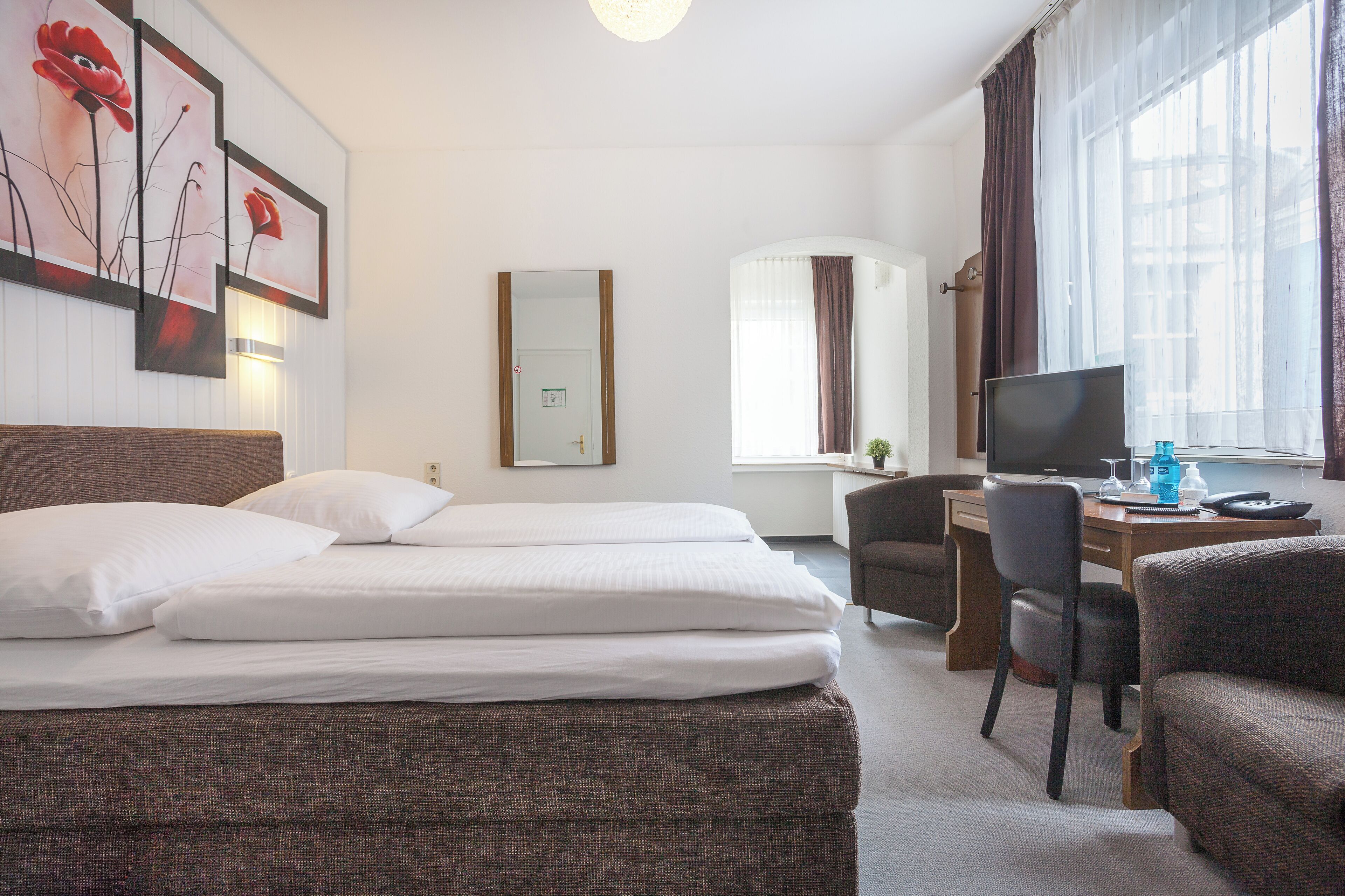 double room | 1 bedroom, desk, laptop workspace, free wifi