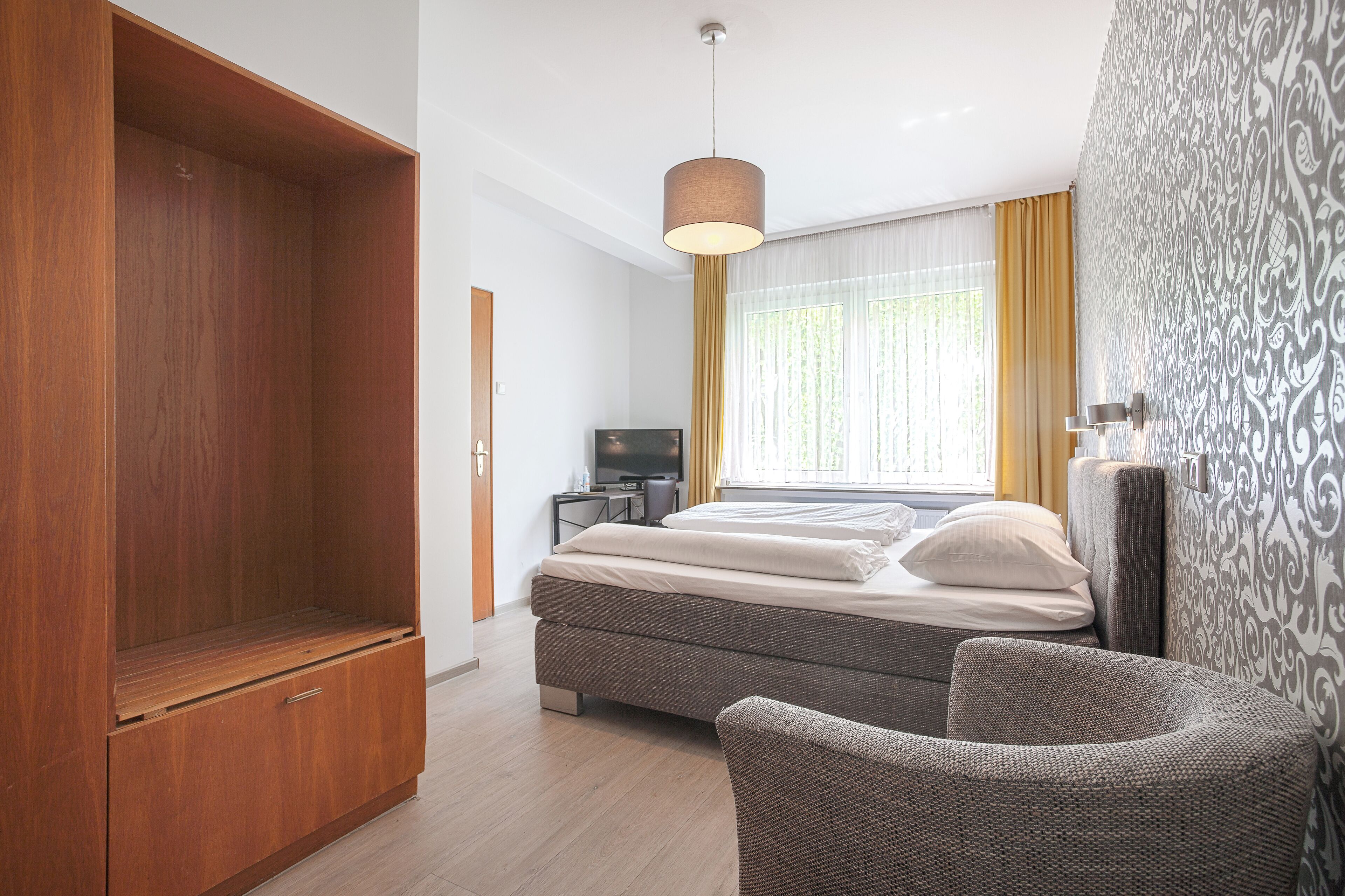 double room | 1 bedroom, desk, laptop workspace, free wifi