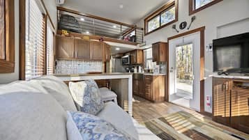 Smart TV, DVD player