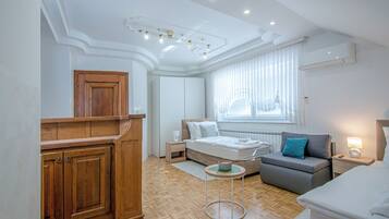 4 chambres, fer et planche Ă repasser, Wi-Fi, draps fournis