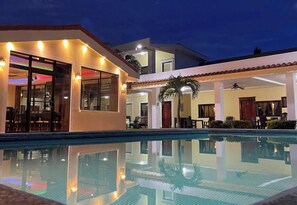 Bar (on property) - Hotel Maria Ofelia (San Luis Talpa)