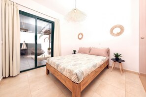 1 bedroom, iron/ironing board, travel cot, free WiFi